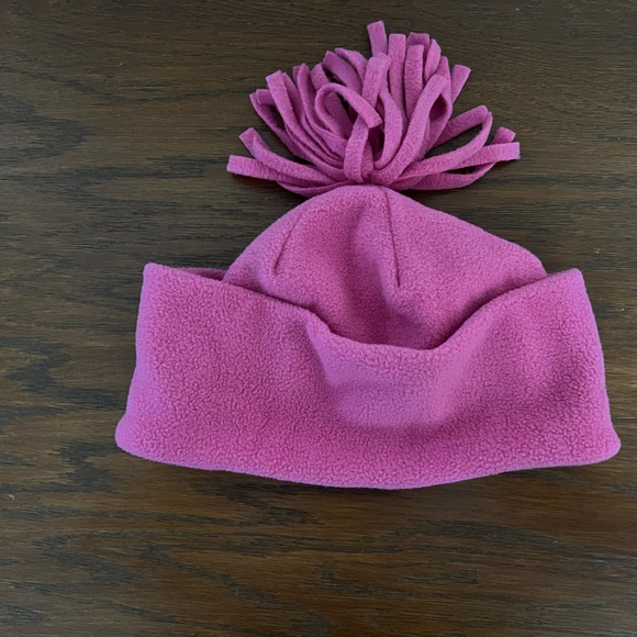 Gently used hot pink beanie and scarf set. No brand. - Picture 3 of 3